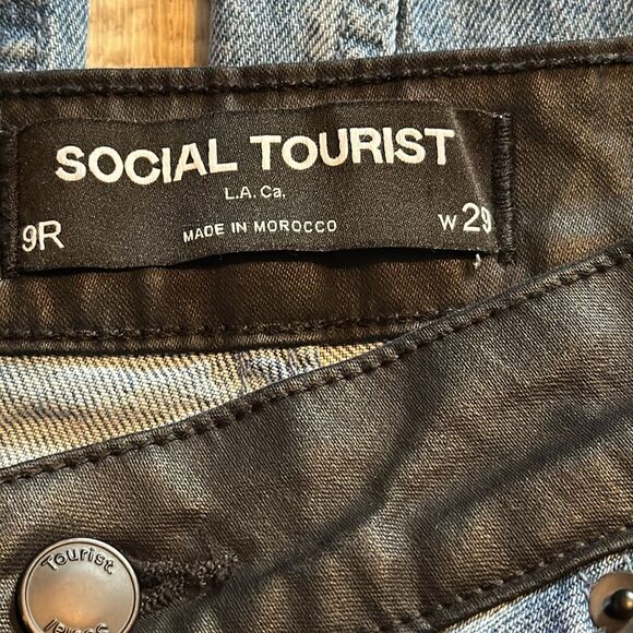 Abercrombie and Fitch SOCIAL TOURIST jeans- size 9R—29 - Picture 6 of 8